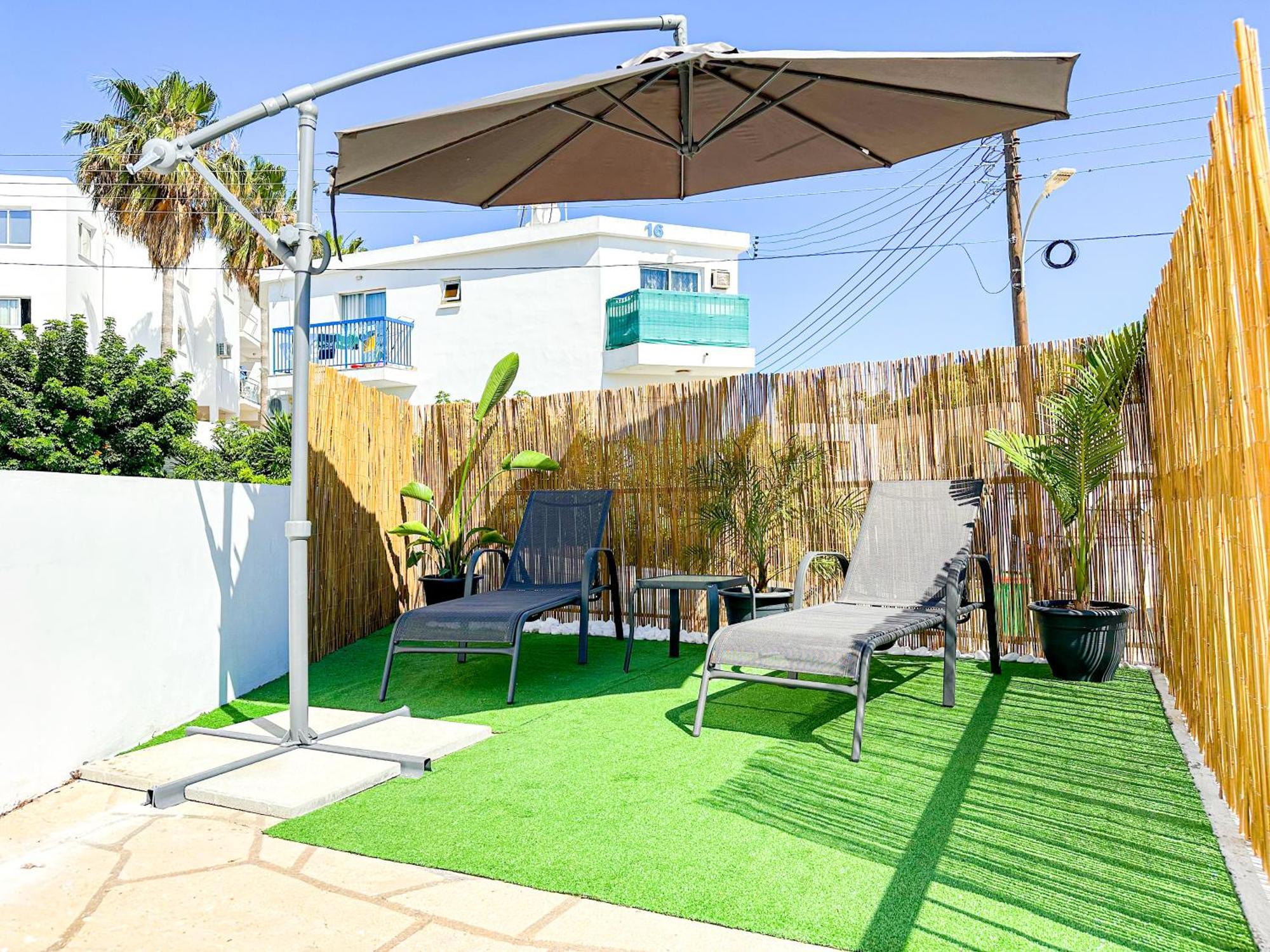 Vacation Mode Apartment ไอยานาปา ภายนอก รูปภาพ